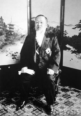 연미복